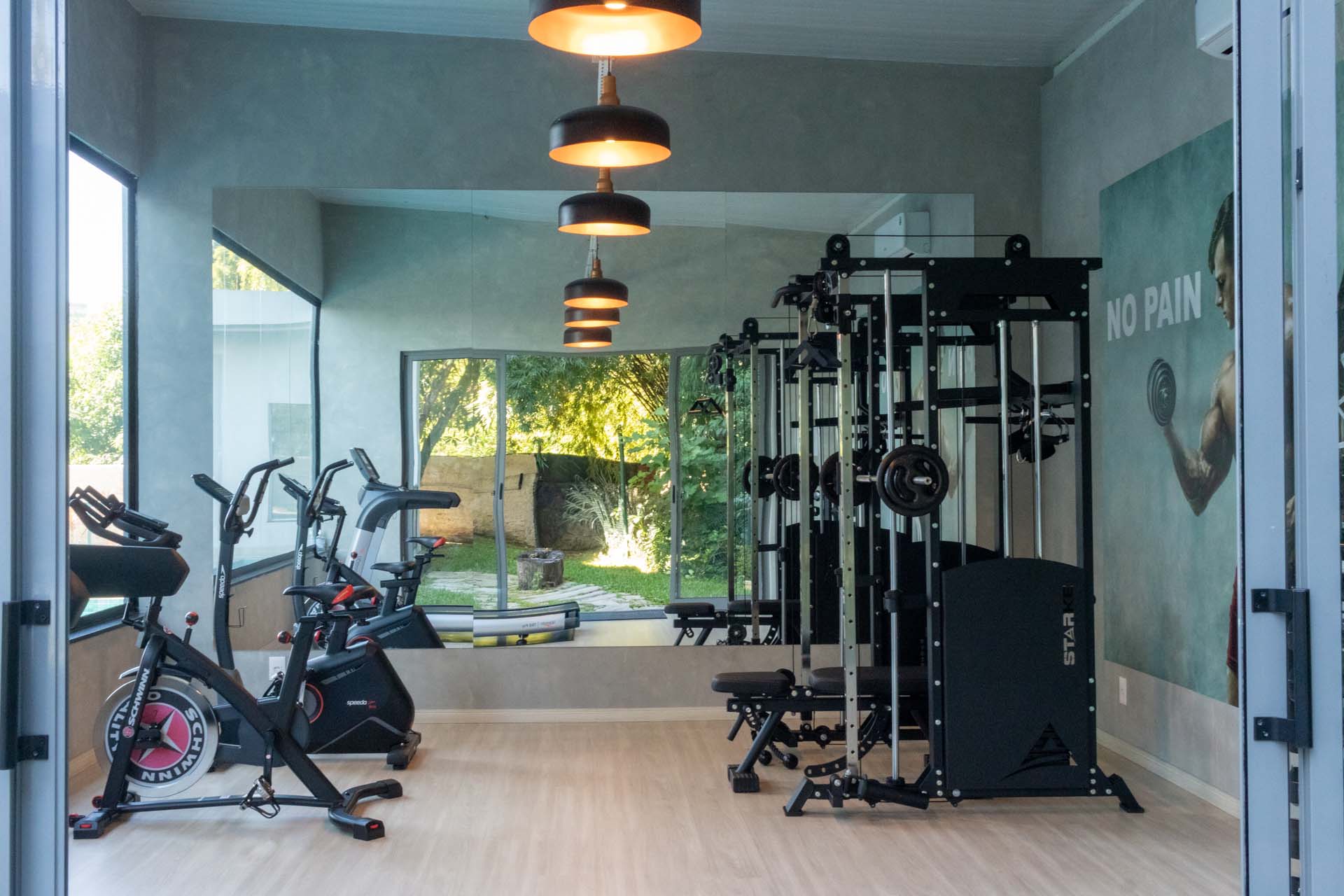 Academia equipada do DUO Residence