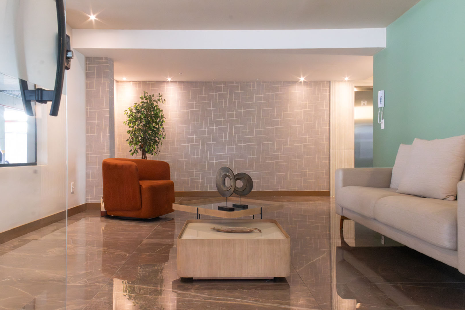 Academia equipada do DUO Residence